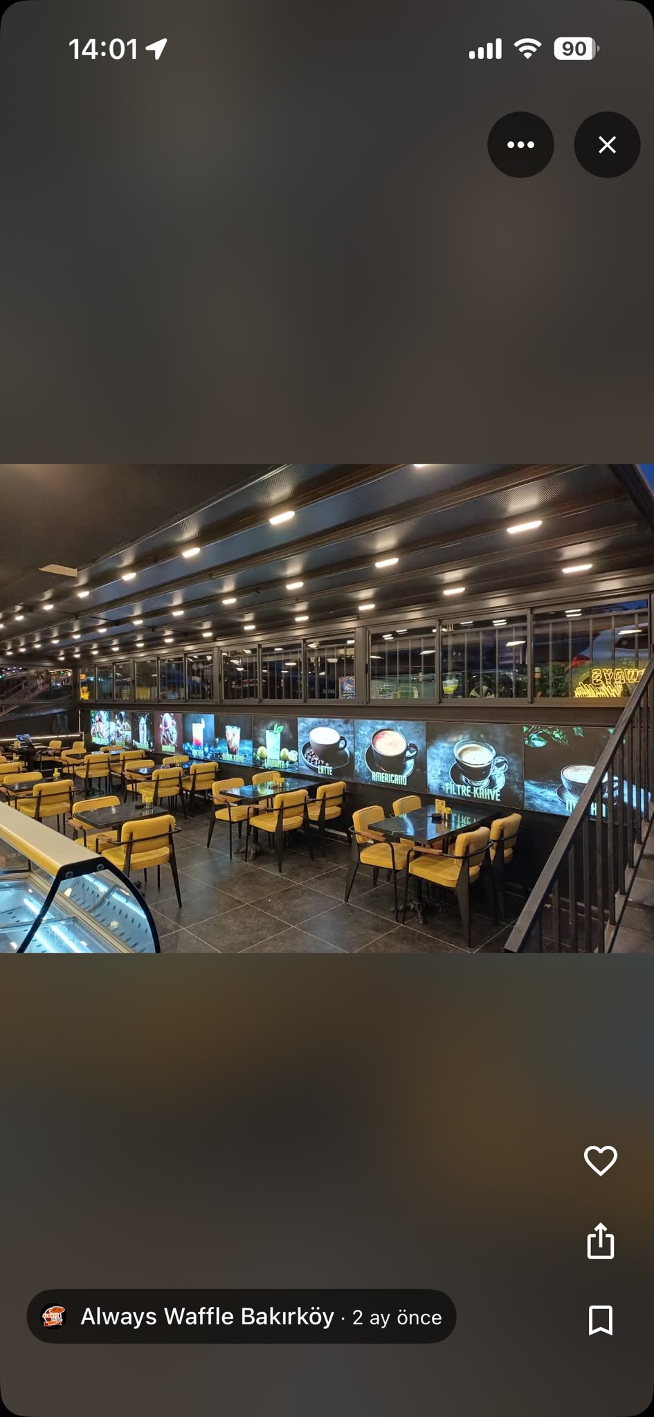 Always Waffle Bakırköy mekânı